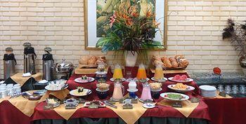 Leon De Oro Inn&suites Hotel Lima