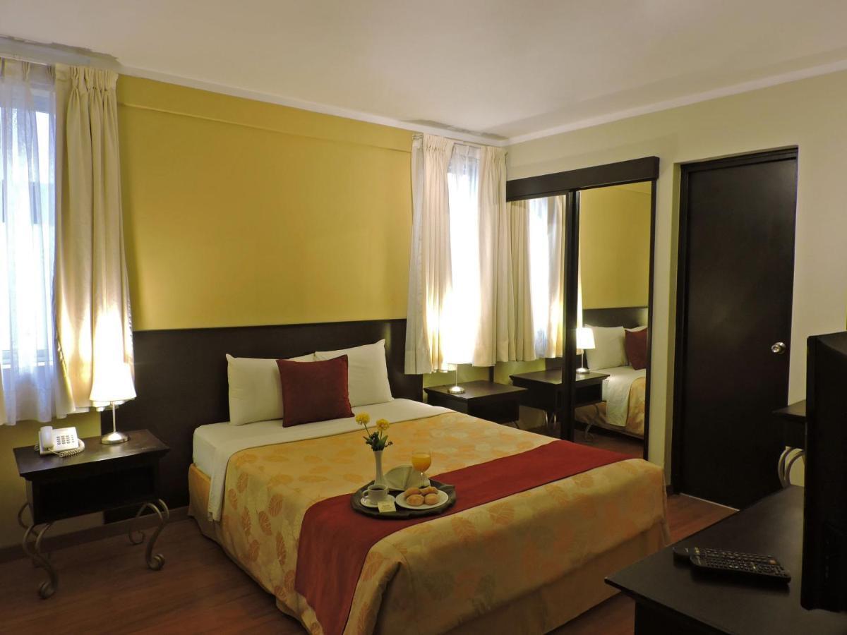 Leon De Oro & Hotel Lima